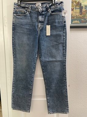 Le Jean Women's Straight Leg Jeans in Medium Wash Blue